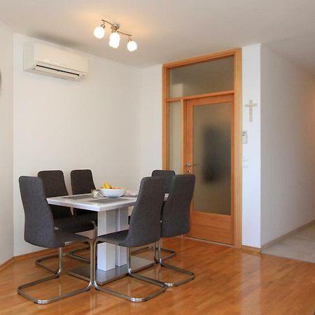 Luxury Omis Apartment Luaran gambar