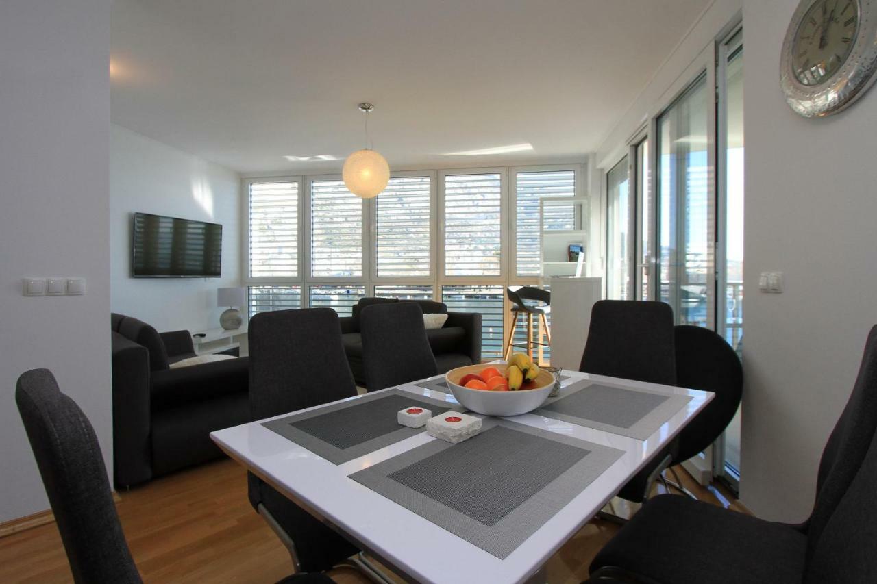 Luxury Omis Apartment Luaran gambar