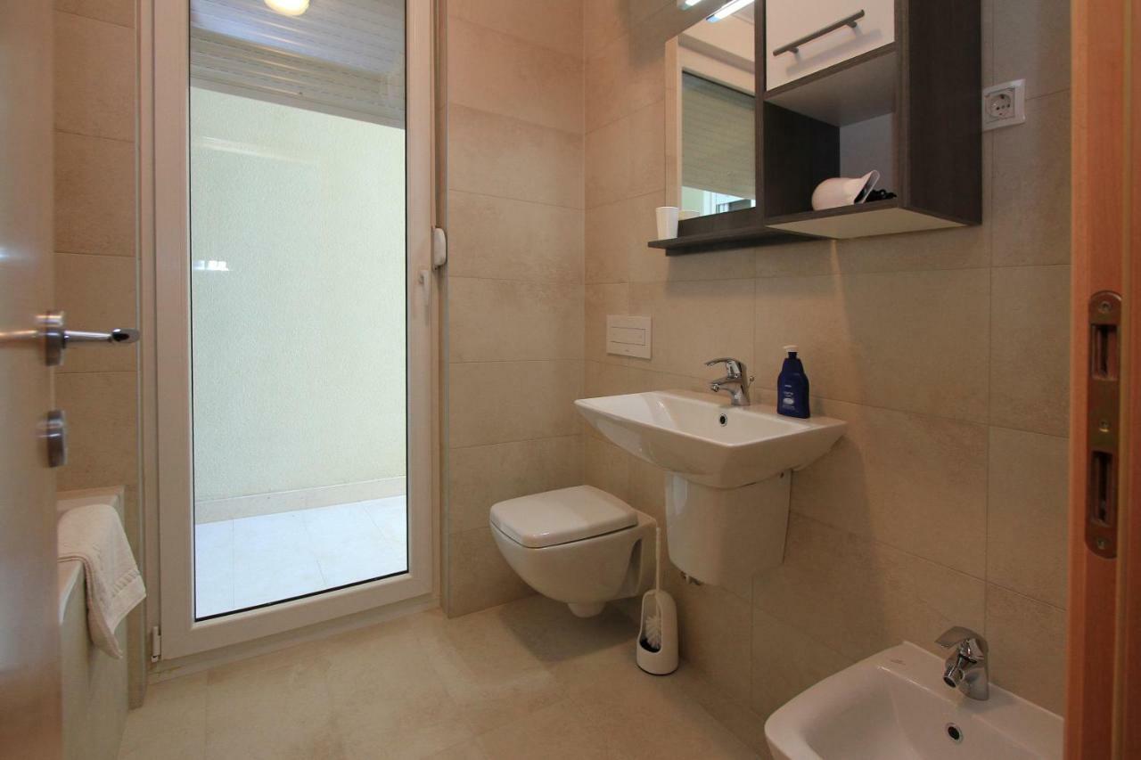 Luxury Omis Apartment Luaran gambar